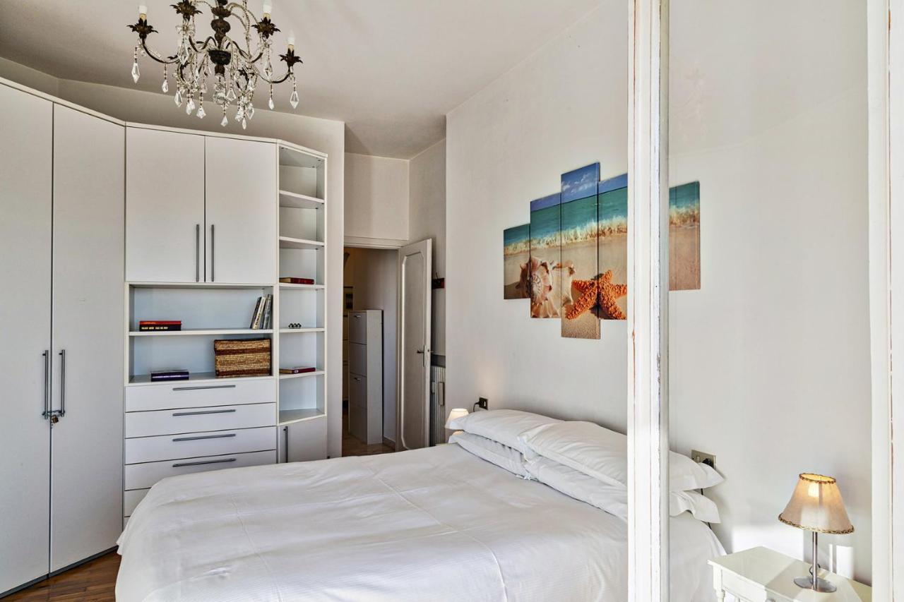 Homey Seaview Apartment By Wonderful Italy Genoa Bagian luar foto