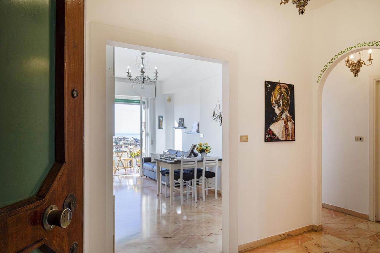 Homey Seaview Apartment By Wonderful Italy Genoa Bagian luar foto