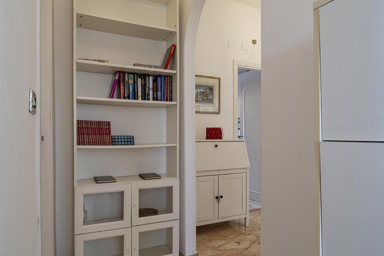 Homey Seaview Apartment By Wonderful Italy Genoa Bagian luar foto